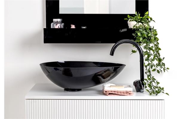 La versatilità degli arredi bagno in plexiglass